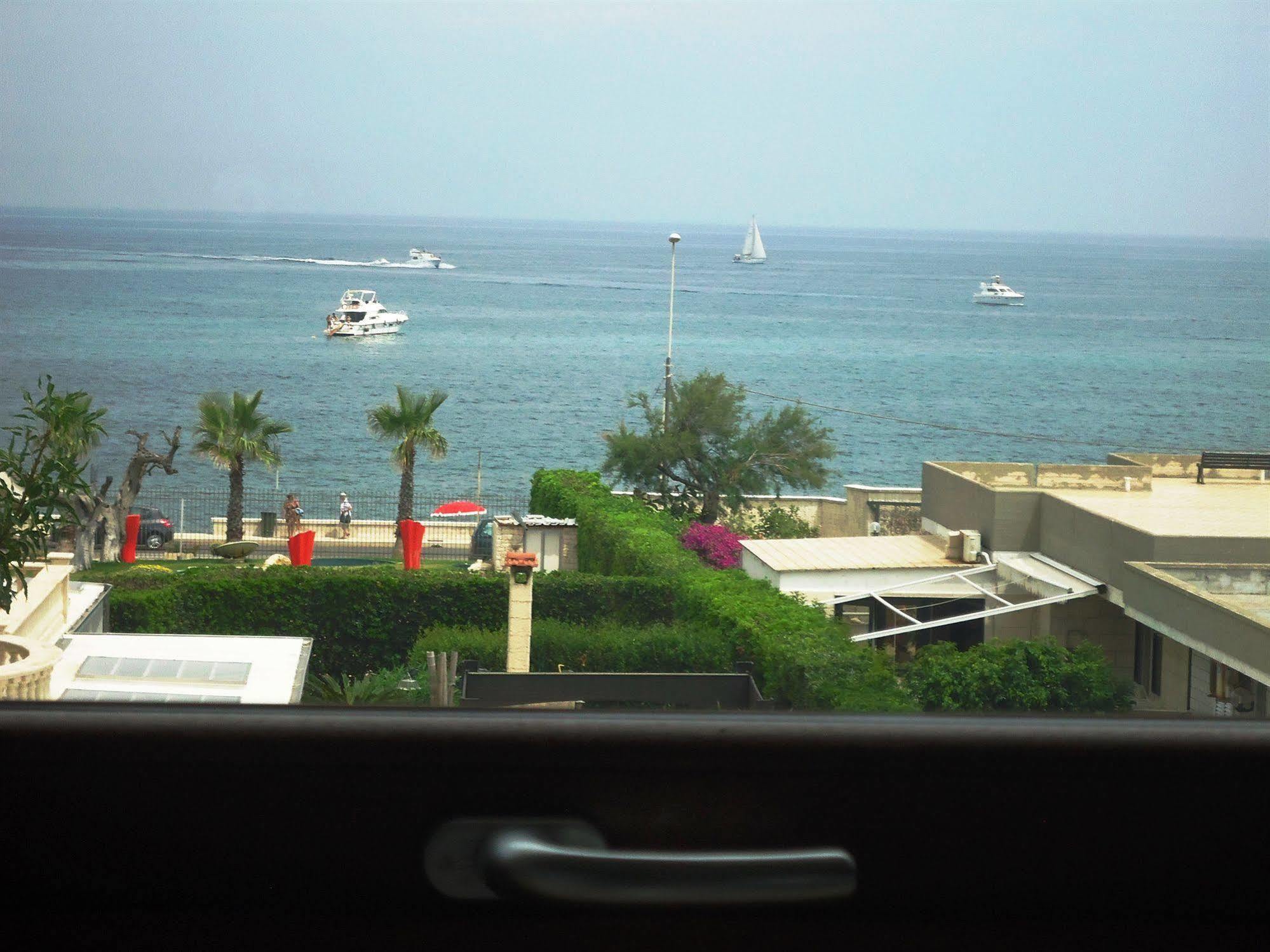 Dafne Guest house 2*